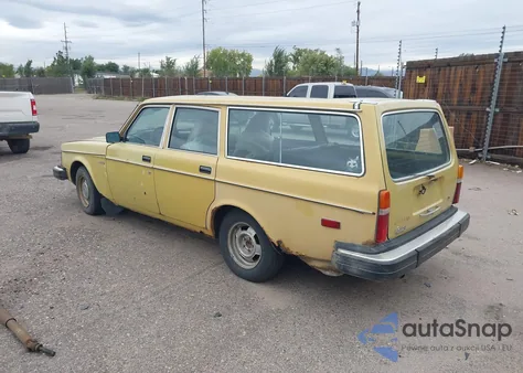 1980 Volvo 245 from USA, damaged, VIN VC24545A1307218